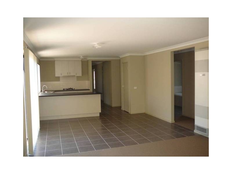 3 Lysterfield Walk, Wyndham Vale VIC 3024