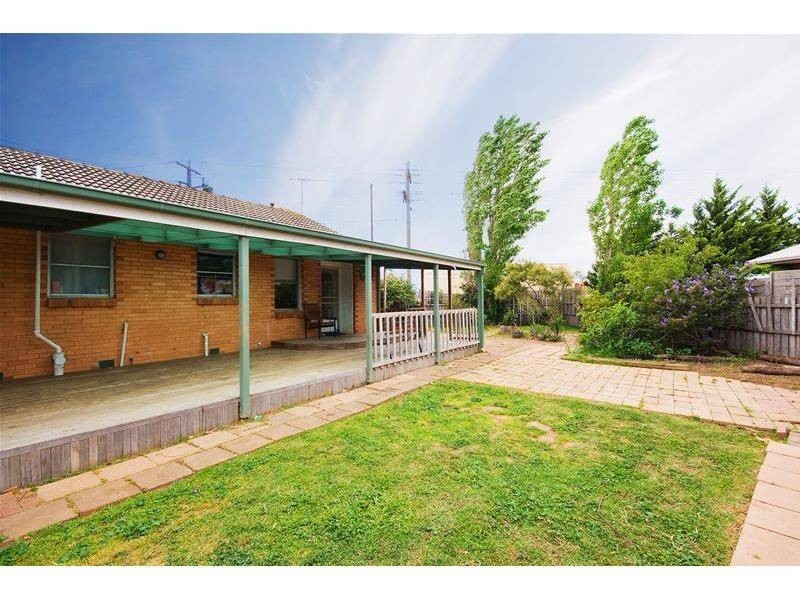 100 Shaws Road, Werribee VIC 3030