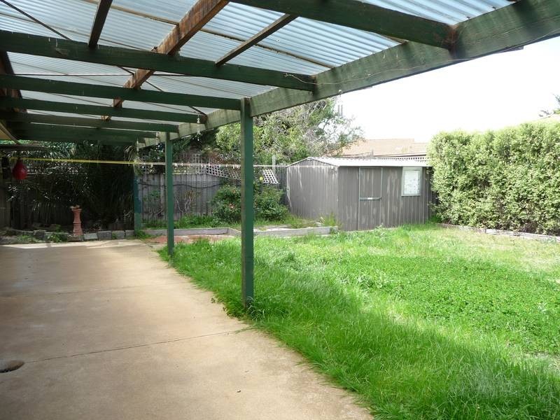 17 Carling Crt, Hoppers Crossing VIC 3029