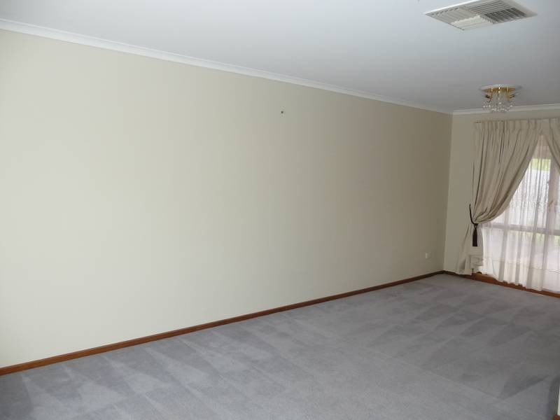 26 Thames Blvd, Werribee VIC 3030