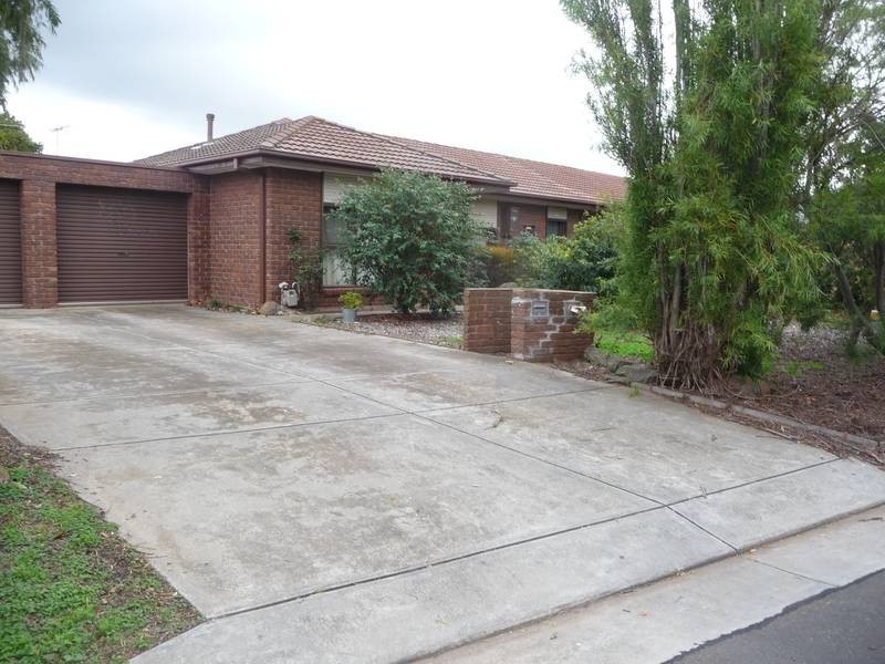 2/1 Mitta Court, Werribee VIC 3030