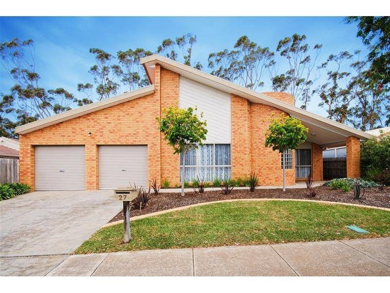 27 Flinders Crescent, Wyndham Vale VIC 3024