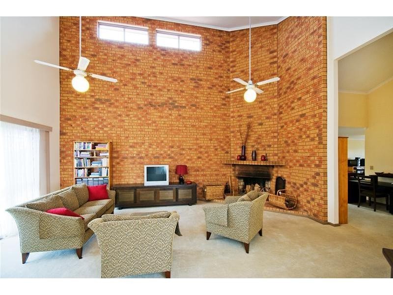 27 Flinders Crescent, Wyndham Vale VIC 3024