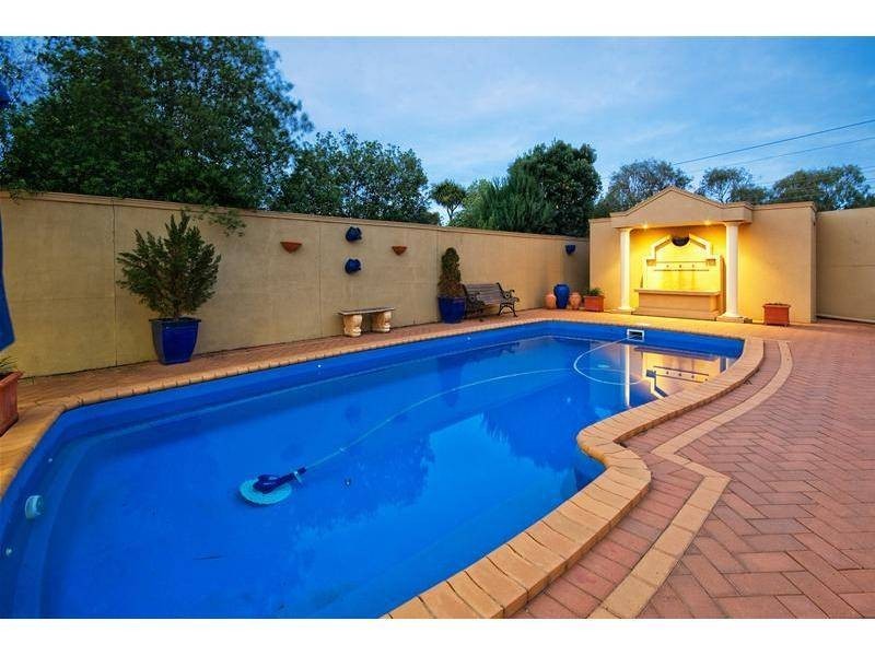 19 Melrose Place, Werribee VIC 3030