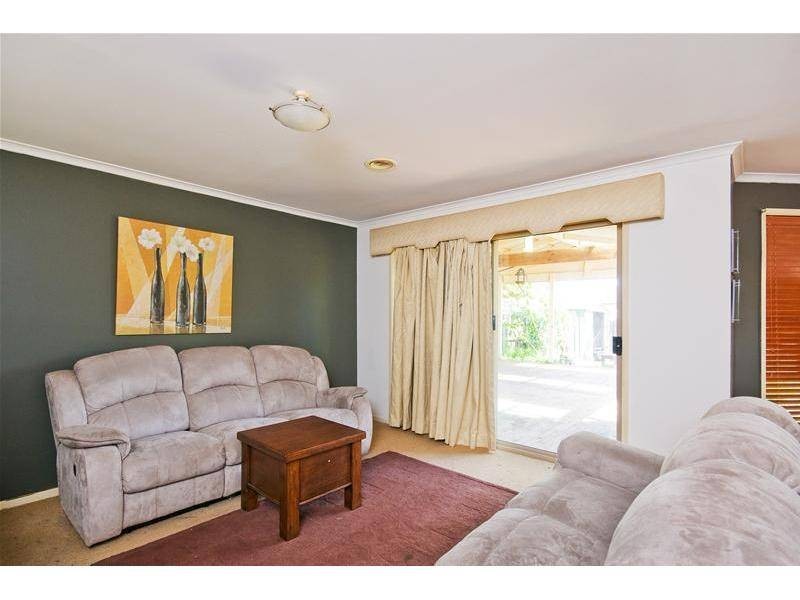 2 Gould Walk, Truganina VIC 3029