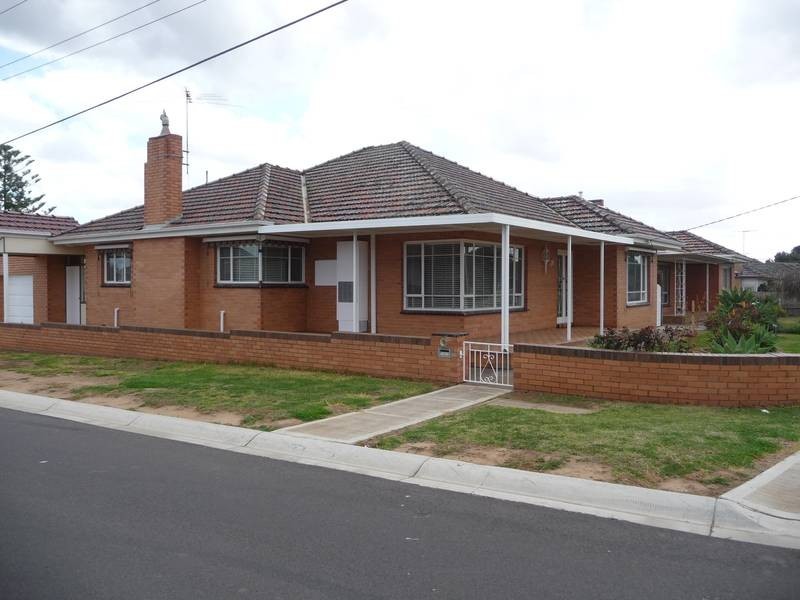36 High St, Werribee VIC 3030
