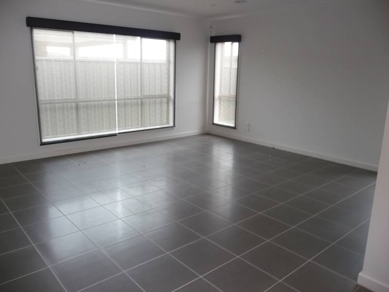 33 Minindee Road, Wyndham Vale VIC 3024