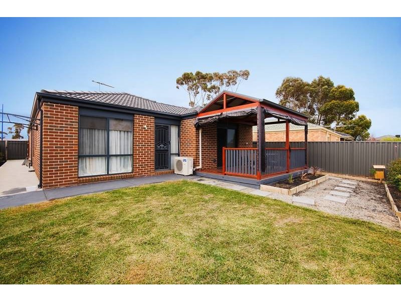 10 BELLFIELD CRT, Wyndham Vale VIC 3024