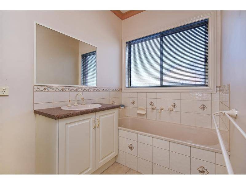 1/88 Duncans Road, Werribee VIC 3030