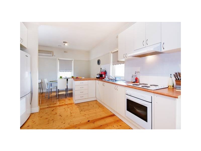 30 Carter Avenue, Werribee VIC 3030