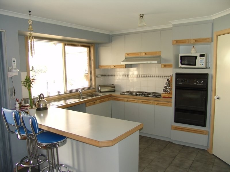 61 Bartlett Crescent, Hoppers Crossing VIC 3029