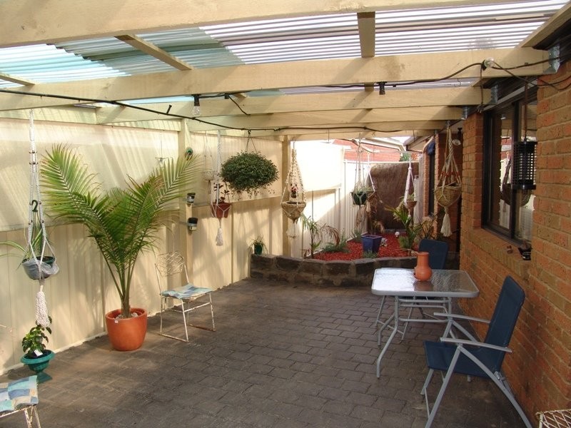 61 Bartlett Crescent, Hoppers Crossing VIC 3029