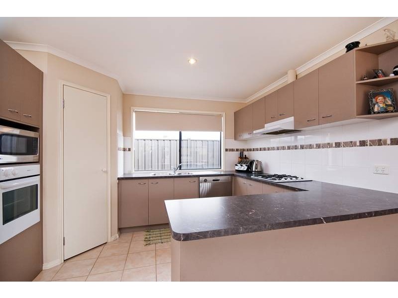 11 Stringybark Cls, Wyndham Vale VIC 3024