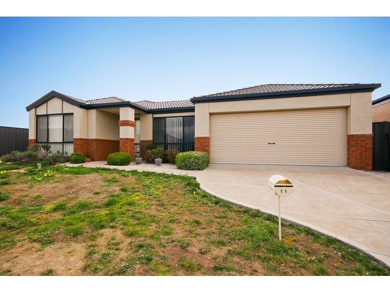 11 Stringybark Cls, Wyndham Vale VIC 3024