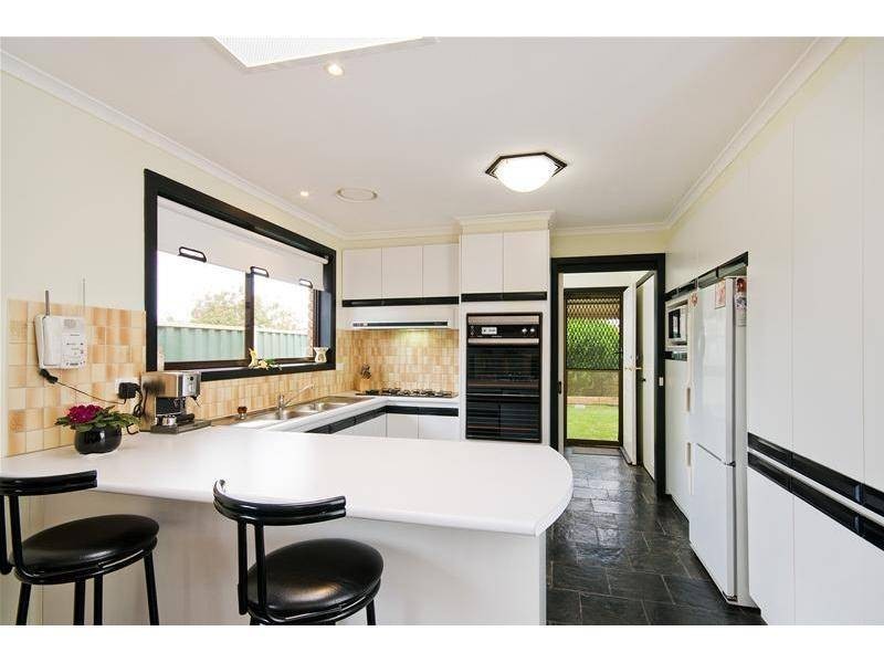 24 Wilton Close, Wyndham Vale VIC 3024