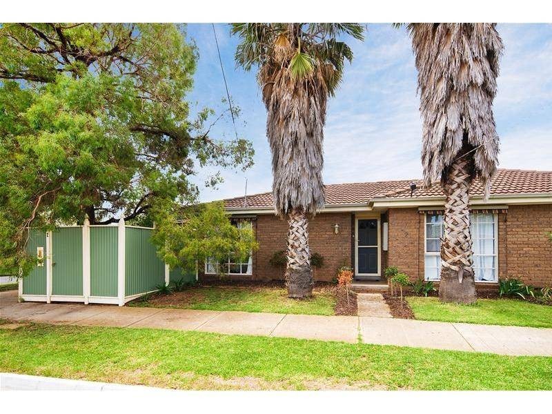 2 Lentara Crescent, Wyndham Vale VIC 3024