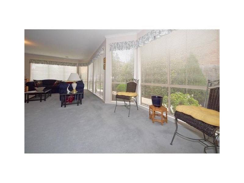 27 Medina Drive, Hoppers Crossing VIC 3029