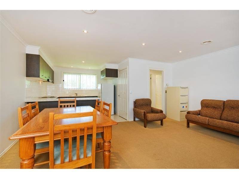 3/23 Finch Road, Werribee South VIC 3030