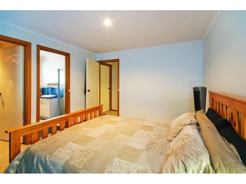 11 Chandler Street, Werribee South VIC 3030