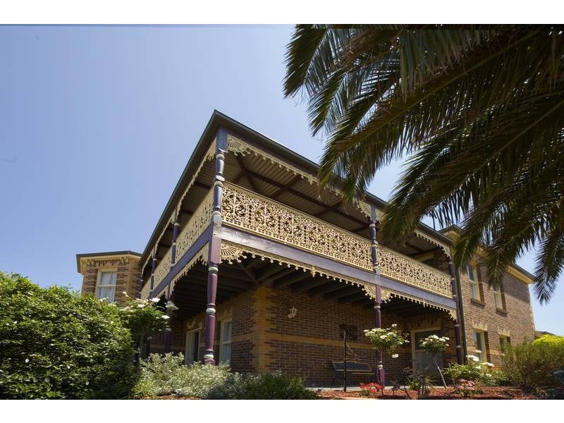 22 Oaktree Ave, Wyndham Vale VIC 3024