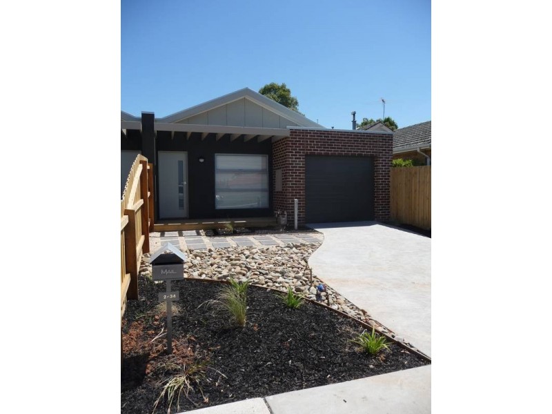 2/34 Tarneit Road, Werribee VIC 3030