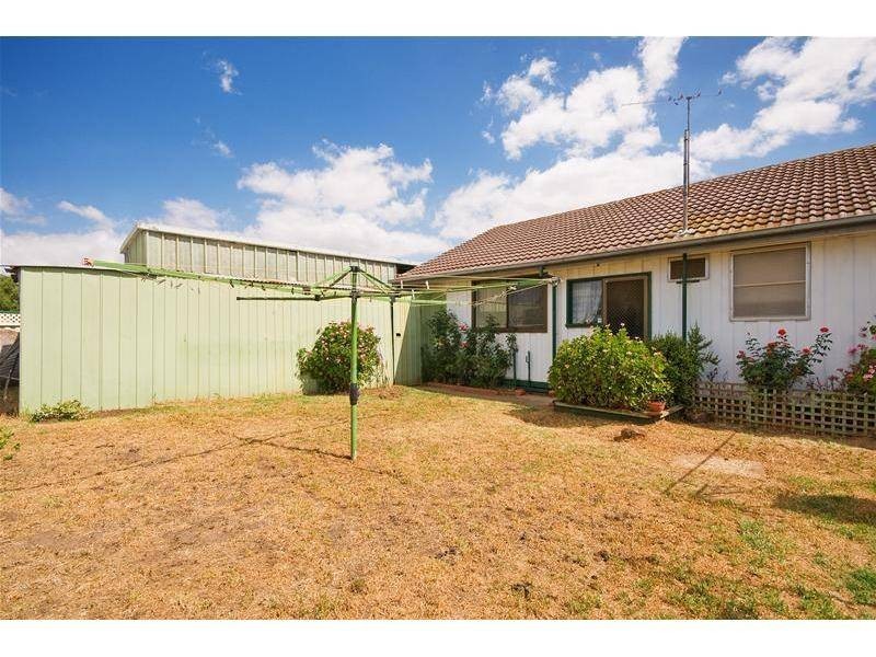 14 Centenary Crescent, Werribee VIC 3030