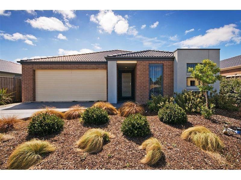 12 Hydrangea Drive, Point Cook VIC 3030