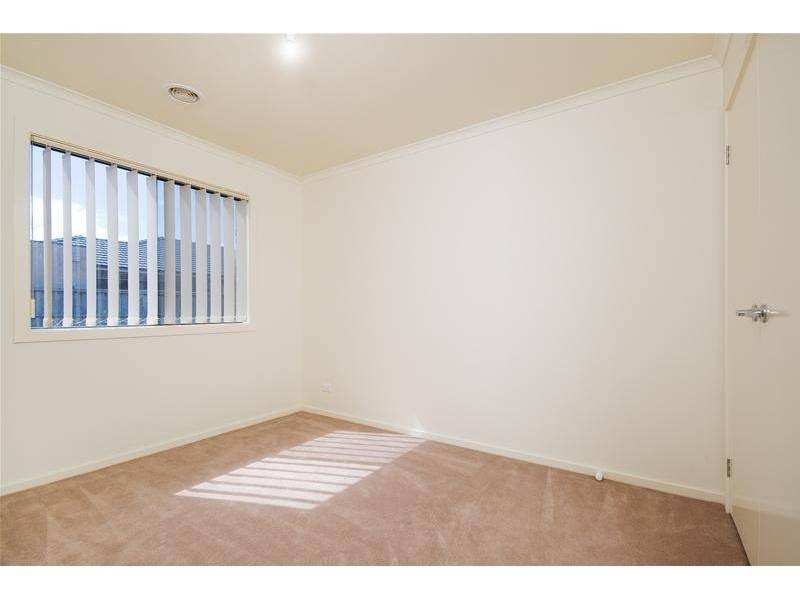 12 Hydrangea Drive, Point Cook VIC 3030