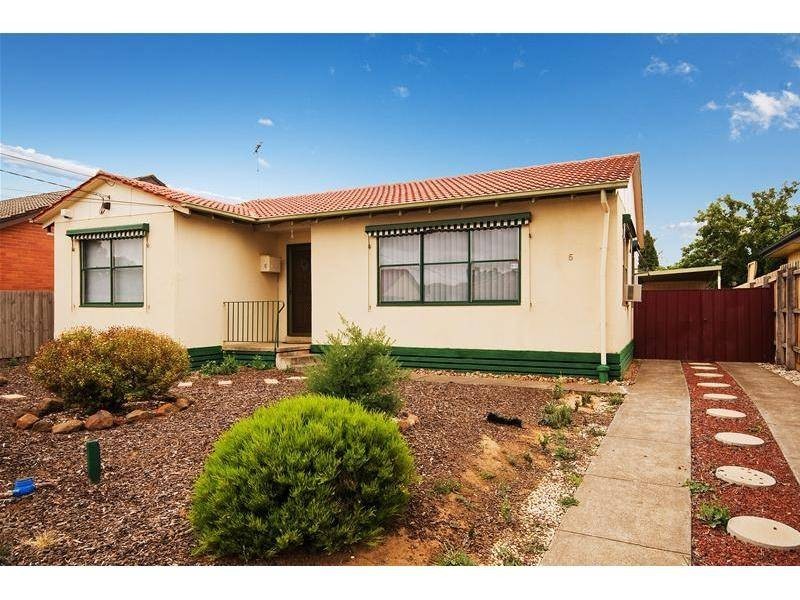 5 Gossamer Street, Werribee VIC 3030