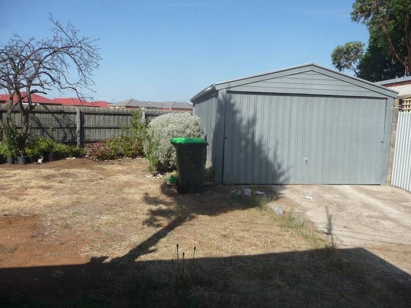 6 Centenary Crescent, Werribee VIC 3030