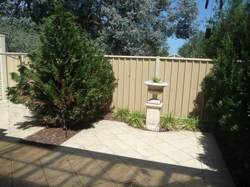 2B WATTLE AVENUE, Werribee VIC 3030