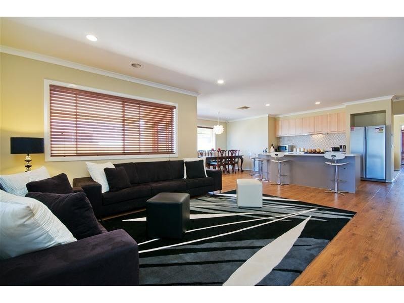 4 Columbia Street, Tarneit VIC 3029