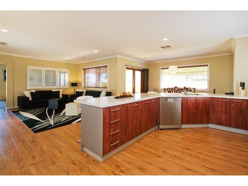 4 Columbia Street, Tarneit VIC 3029