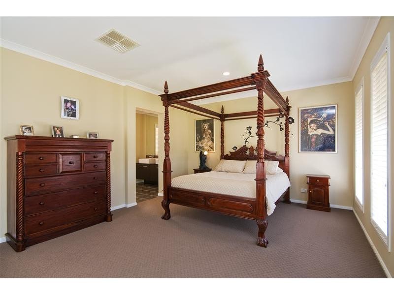 4 Columbia Street, Tarneit VIC 3029