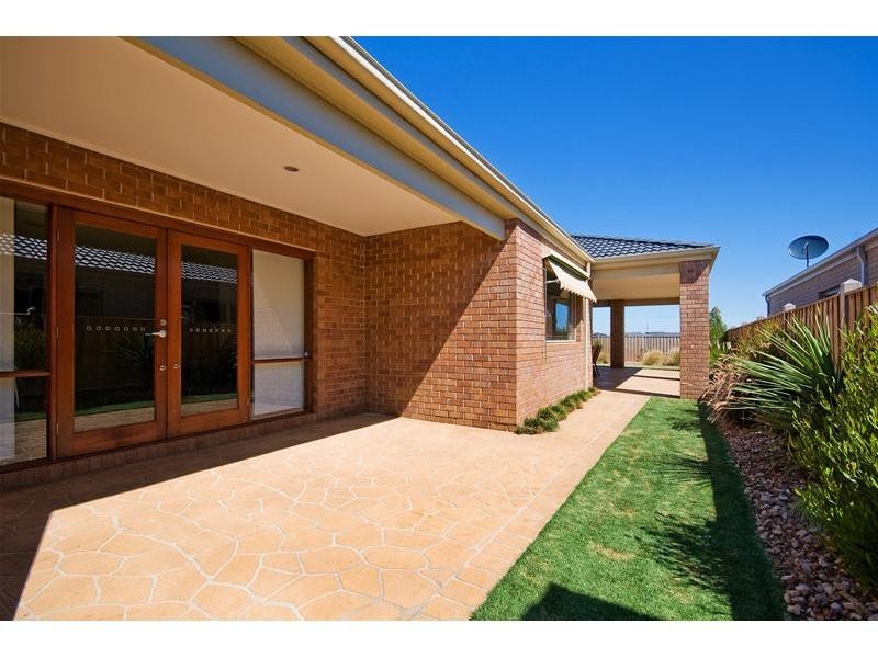 4 Columbia Street, Tarneit VIC 3029