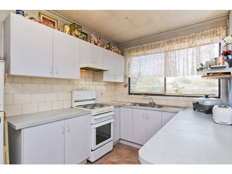 14 Centenary Cresent, Werribee VIC 3030