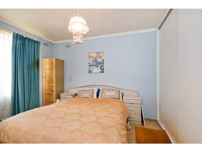 14 Centenary Cresent, Werribee VIC 3030