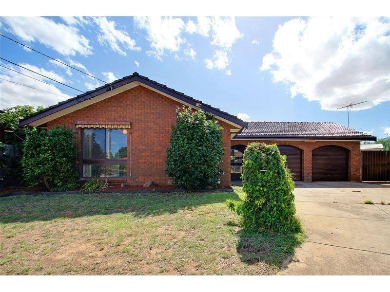 4 Terrabulla Court, Werribee VIC 3030