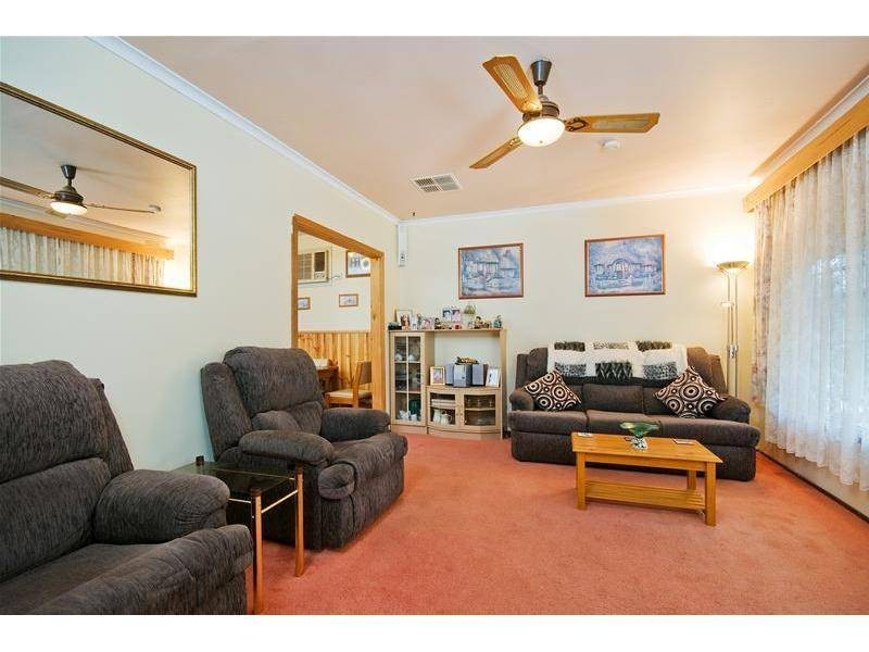 25 Golden Avenue, Werribee VIC 3030