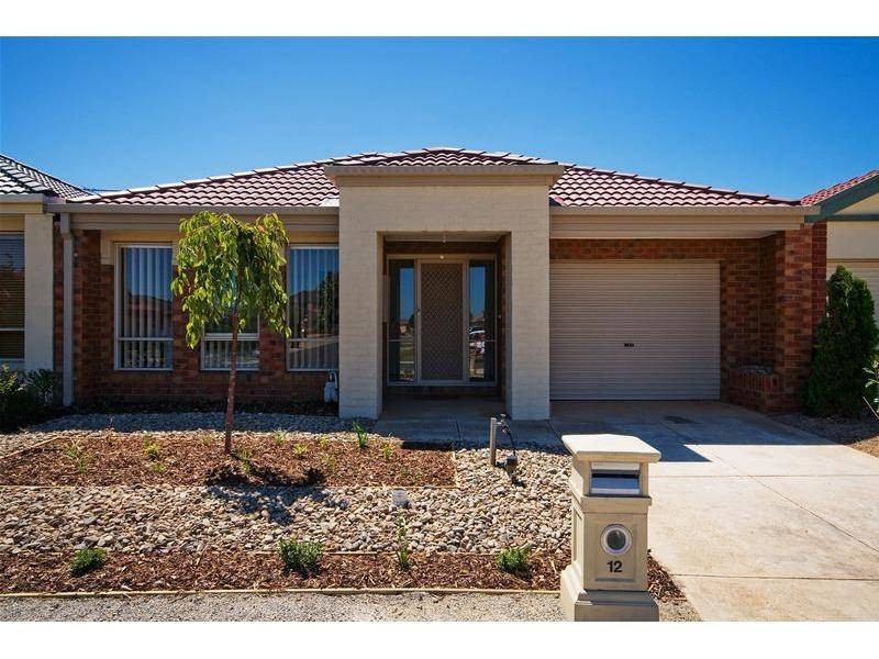 12 Scherbourg Place, Hoppers Crossing VIC 3029