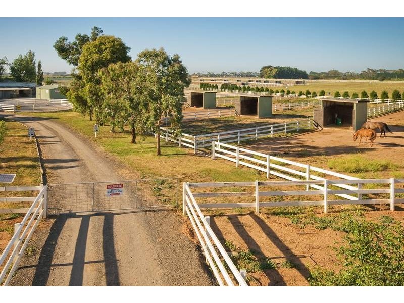 10 K Ave, Werribee South VIC 3030