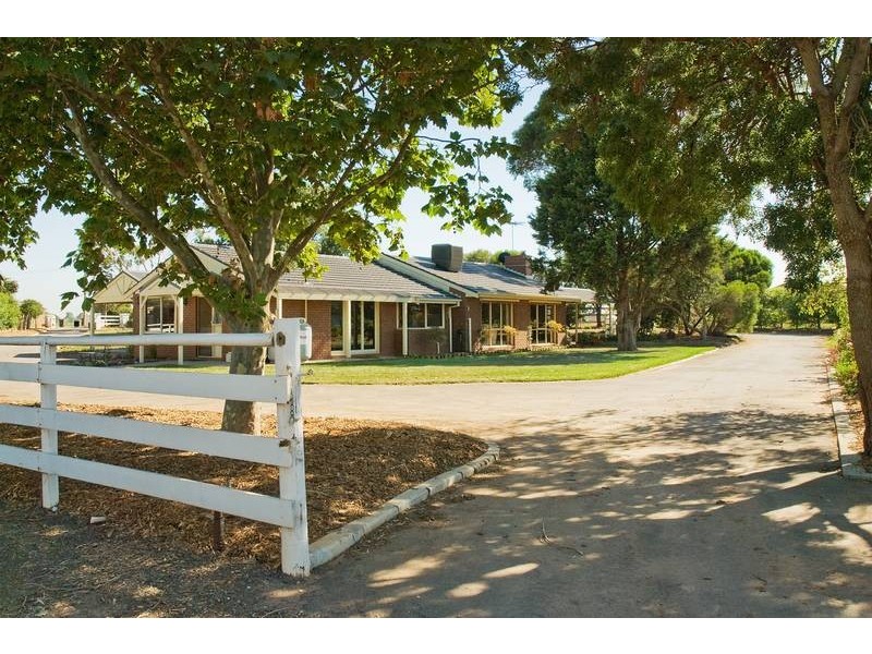 10 K Ave, Werribee South VIC 3030