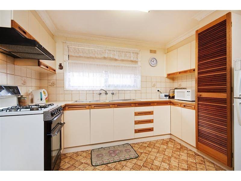 7/31 Deutgam Street, Werribee VIC 3030