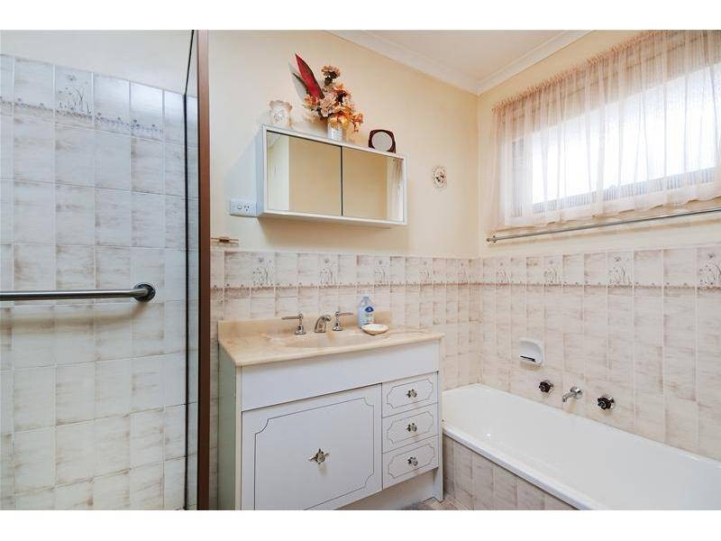 7/31 Deutgam Street, Werribee VIC 3030