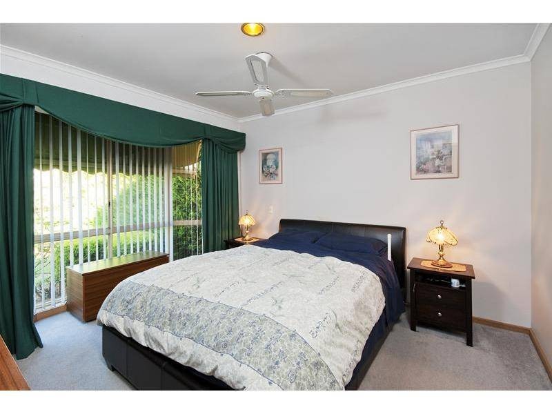 24 Trevally Close, Werribee South VIC 3030