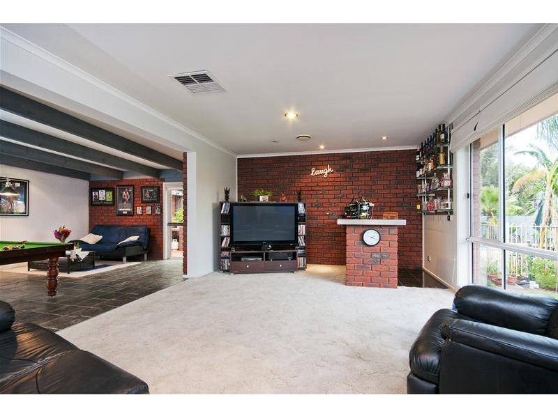 12 Michelle Court, Hoppers Crossing VIC 3029