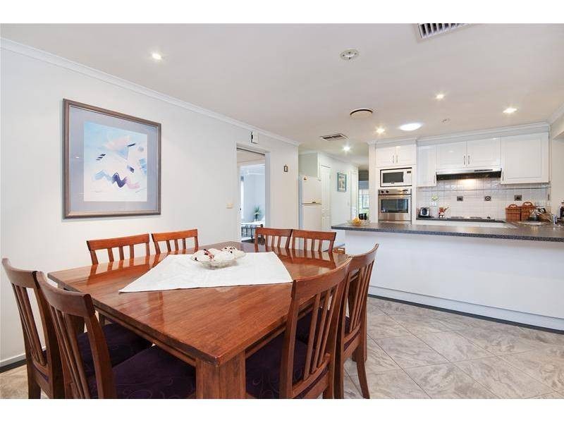 12 Michelle Court, Hoppers Crossing VIC 3029