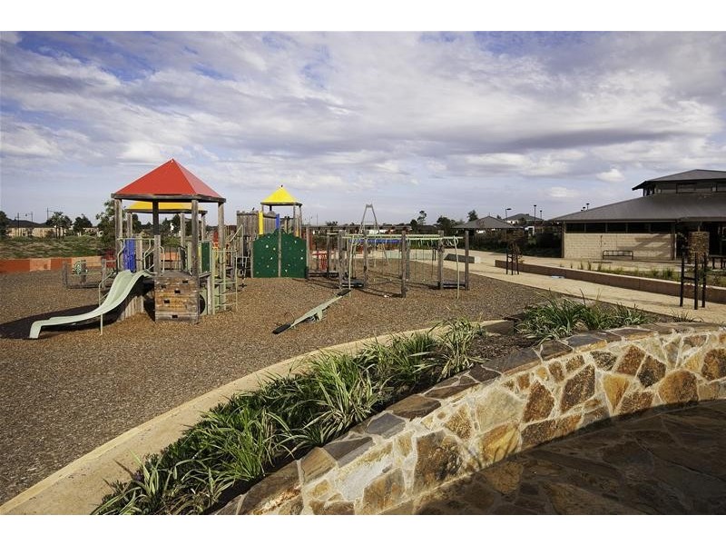 38 Emma Drive, Tarneit VIC 3029