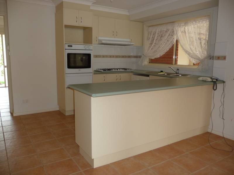 14 Dunkirk Drive, Point Cook VIC 3030