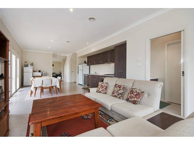 14 East Cornhill Drive, Point Cook VIC 3030